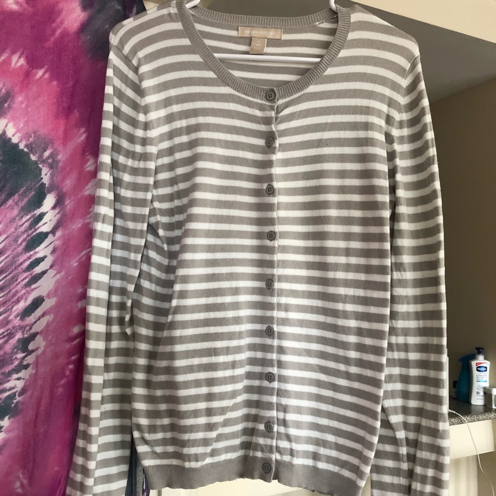 L Banana Republic tan and white striped cardigan
